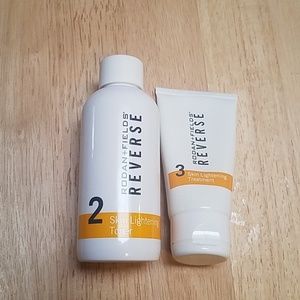Rodan + Fields Reverse toner and skin lightener
